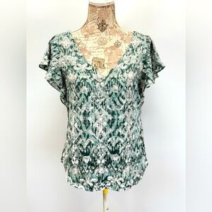 LIVERPOOL Green and white abstract print flutter sleeve V neck top size S.